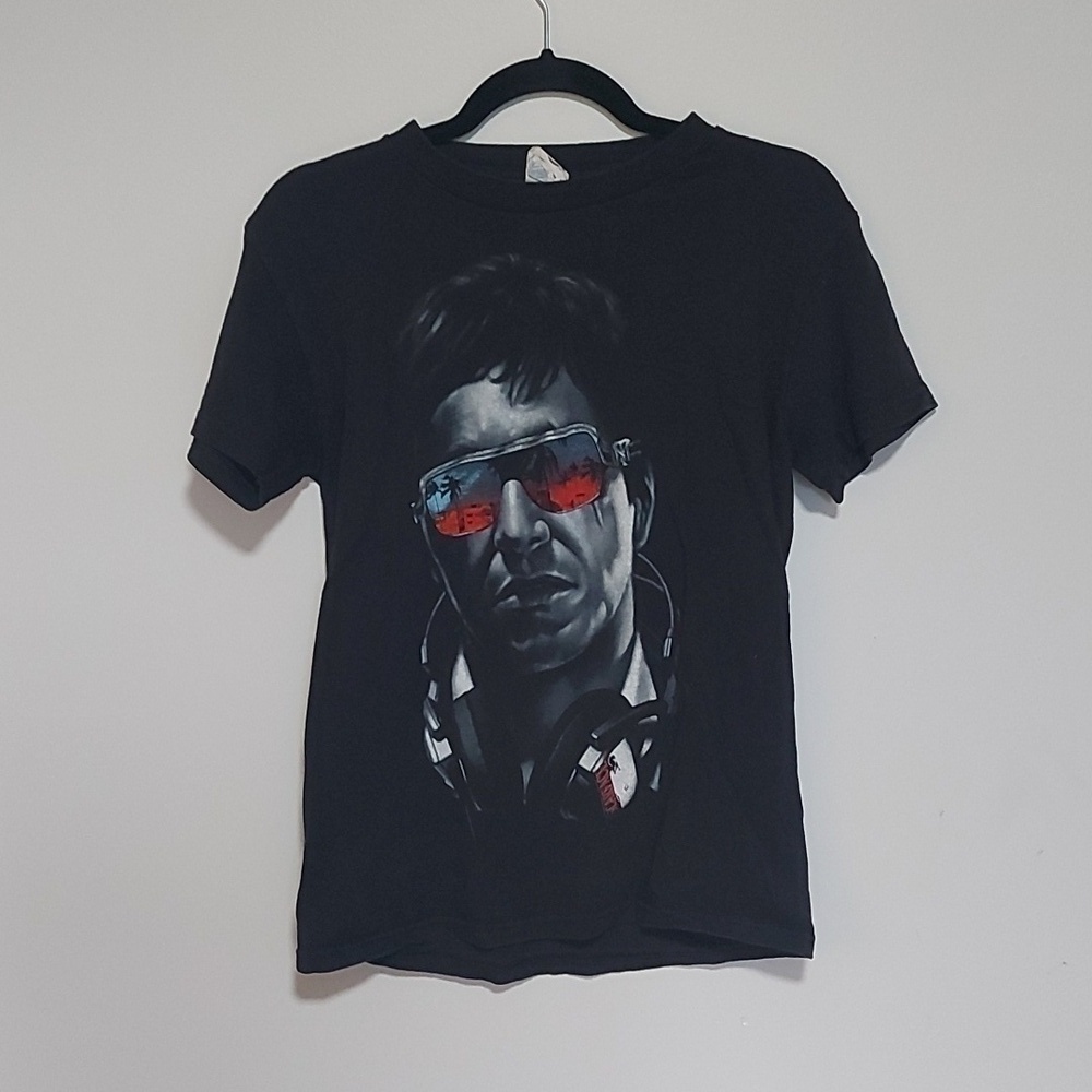 Scarface graphic tee small
